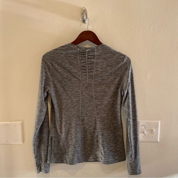 Title none grace long sleeve tee in gray medium performance shirt - Picture 6 of 9
